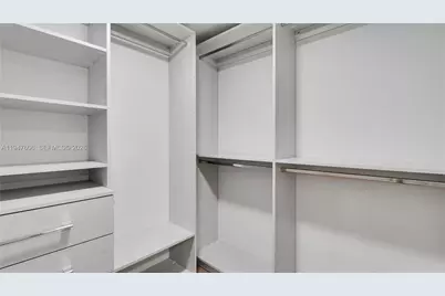 555 NE 34th St #2409, Miami, FL 33137 - Photo 30