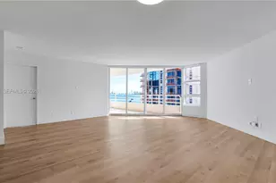 555 NE 34th St, Miami, FL 33137 - Photo 12