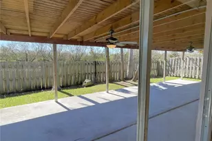 9810 SW 222nd Terrace, Cutler Bay, FL 33190 - Photo 12