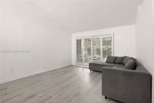 10402 Ashley Oaks Dr, Riverview, FL 33578 - Photo 8