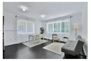 557 Michigan Ave, Miami Beach, FL 33139 - Photo 1