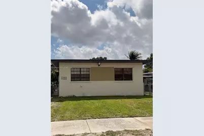 7546 NW 2nd Ter, Miami, FL 33126 - Photo 2