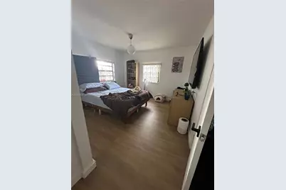 7546 NW 2nd Ter, Miami, FL 33126 - Photo 12