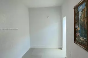 152Xx SW 22nd Terrace, Miami, FL 33185 - Photo 1