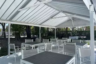 20100 W Country Club Dr, Aventura, FL 33180 - Photo 22