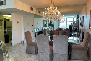 20100 W Country Club Dr, Aventura, FL 33180 - Photo 2