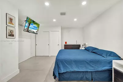 21015 NE 19th Ct, Miami, FL 33179 - Photo 26