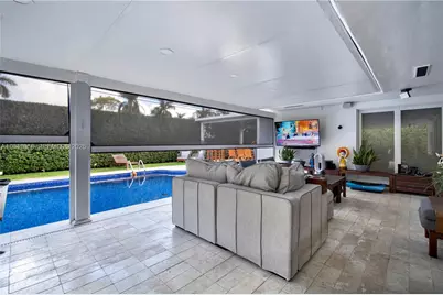 21015 NE 19th Ct, Miami, FL 33179 - Photo 6