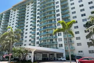 19390 Collins Ave, Sunny Isles Beach, FL 33160 - Photo 6