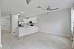 2747 SE 15th St, Homestead, FL 33035 - Photo 12