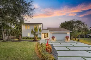 8500 SW 179th St, Palmetto Bay, FL 33157 - Photo 1