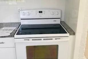 752 NW 3rd Ct, Hallandale Beach, FL 33009 - Photo 2