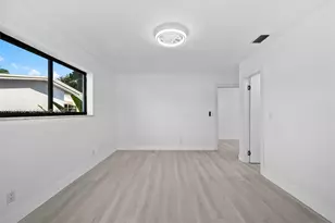 709 SW 4th Ct, Hallandale Beach, FL 33009 - Photo 18