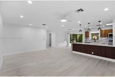 709 SW 4th Ct, Hallandale Beach, FL 33009 - Photo 1