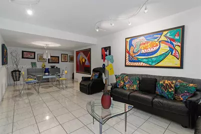 1623 Collins Ave #812, Miami Beach, FL 33139 - Photo 10