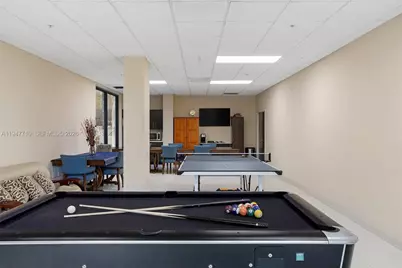 1623 Collins Ave #812, Miami Beach, FL 33139 - Photo 34