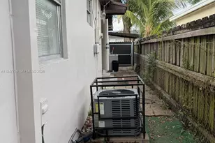 3041 NW 52nd St, Miami, FL 33142 - Photo 8