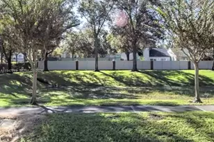 3286 S Semoran Blvd, Orlando, FL 32822 - Photo 2