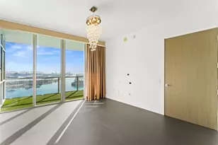 1100 Biscayne Blvd, Miami, FL 33132 - Photo 14