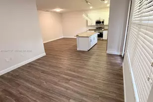 723 NE 193rd St, Miami, FL 33179 - Photo 16