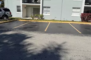 6276 NW 186th St, Hialeah, FL 33015 - Photo 2