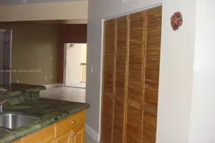 6276 NW 186th St, Hialeah, FL 33015 - Photo 12