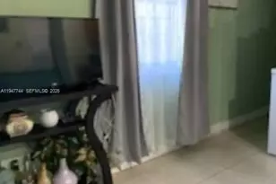 580 NW 116th Terrace, Miami, FL 33168 - Photo 4