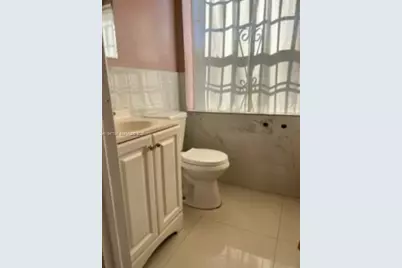 580 NW 116th Ter, Miami, FL 33168 - Photo 8
