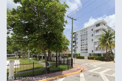 8001 Byron Ave #3C, Miami Beach, FL 33141 - Photo 6