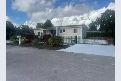 1001 NW 148th St, Miami, FL 33168 - Photo 8