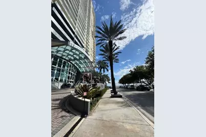 1155 Brickell Bay Dr #1802, Miami, FL 33131 - Photo 32