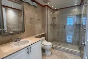 1155 Brickell Bay Dr, Miami, FL 33131 - Photo 18