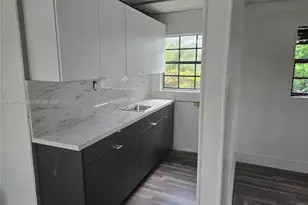 1901 NW 88th Terrace, Miami, FL 33147 - Photo 4