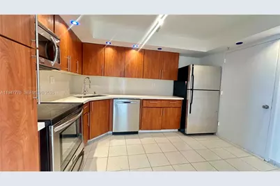 2750 NE 183rd St #2110, Aventura, FL 33160 - Photo 6