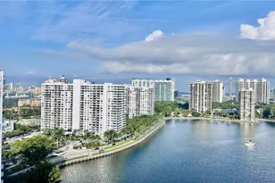 2750 NE 183rd St, Aventura, FL 33160 - Photo 4