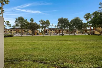 985 NE 33rd Ter #102, Homestead, FL 33033 - Photo 20