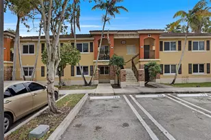 985 NE 33rd Terrace, Homestead, FL 33033 - Photo 2