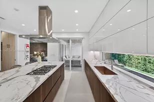 315 Palmwood Ln, Key Biscayne, FL 33149 - Photo 10