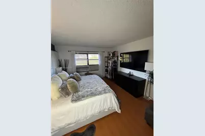 800 NE 195th St #409, Miami, FL 33179 - Photo 24