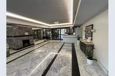 800 NE 195th St #409, Miami, FL 33179 - Photo 40