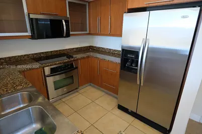 888 S Douglas Rd #1012, Coral Gables, FL 33134 - Photo 10