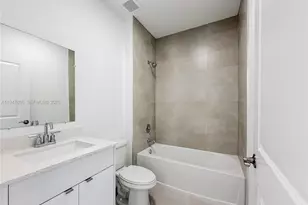 8030-8034 NW 14 Pl, Miami, FL 33147 - Photo 8