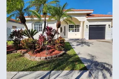 18252 SW 146th Ave, Miami, FL 33177 - Photo 2