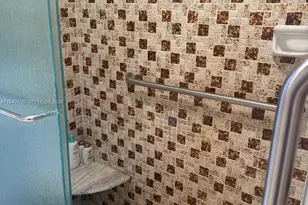 412 Briarwood Cir, Hollywood, FL 33024 - Photo 14