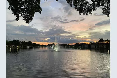 412 Briarwood Cir #2-23, Hollywood, FL 33024 - Photo 36