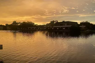 412 Briarwood Cir, Hollywood, FL 33024 - Photo 34