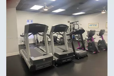 412 Briarwood Cir #2-23, Hollywood, FL 33024 - Photo 32