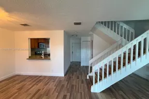 1617 Cypress Pointe Dr, Coral Springs, FL 33071 - Photo 4