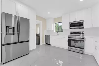 141 NE 122nd St, North Miami, FL 33161 - Photo 12