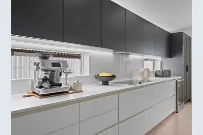 7753 NW 189th St #1, Hialeah, FL 33015 - Photo 10